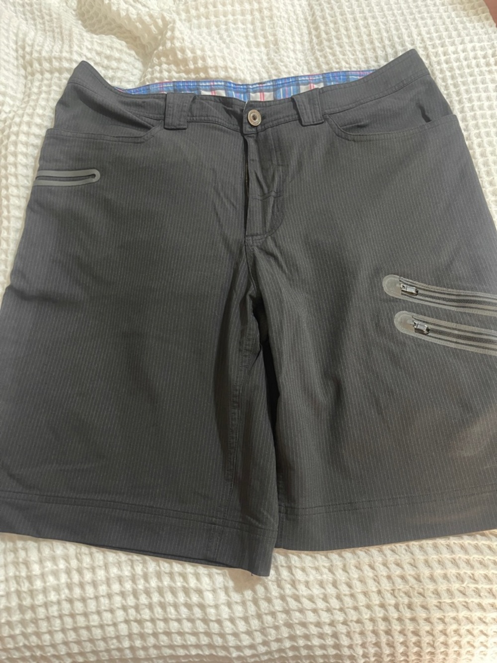 Lululemon mens pin stripe shorts without